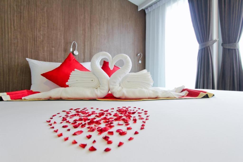 Elegancy Sansabai Hotel Patong Zewnętrze zdjęcie