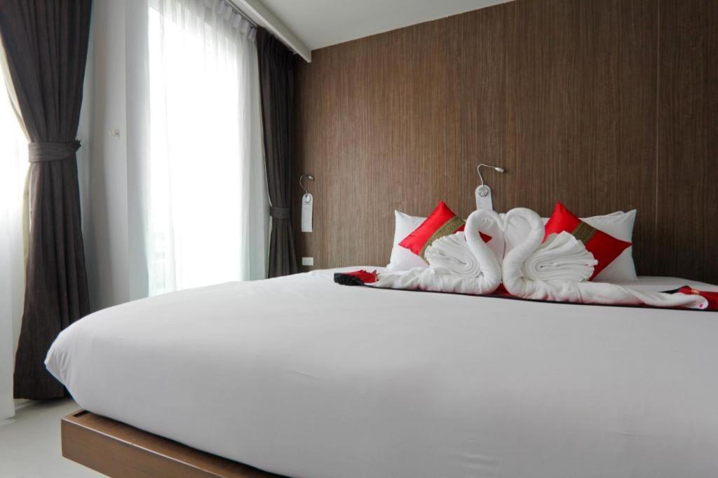 Elegancy Sansabai Hotel Patong Zewnętrze zdjęcie