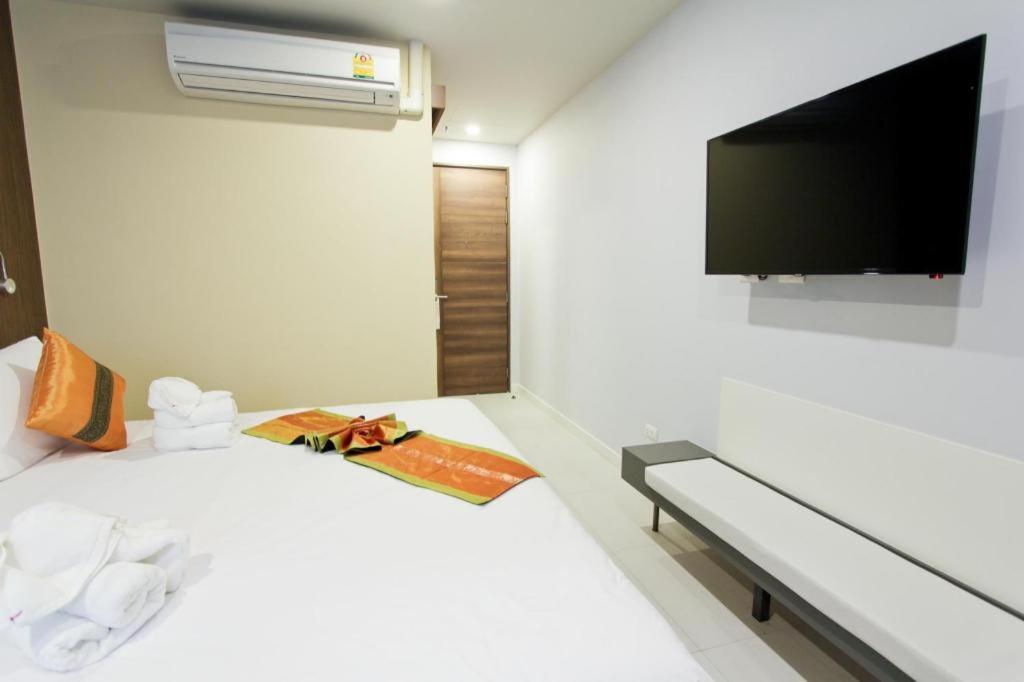 Elegancy Sansabai Hotel Patong Zewnętrze zdjęcie